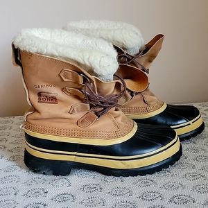Women's Sorel Caribou Boots Size 8